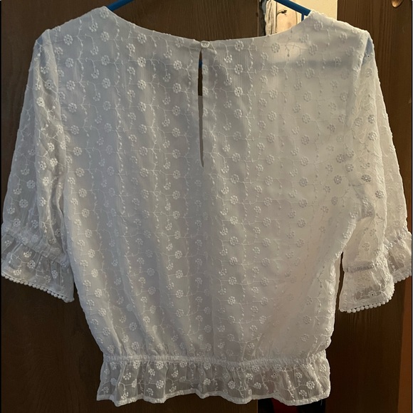 BB Dakota white blouse - Medium - Picture 3 of 5